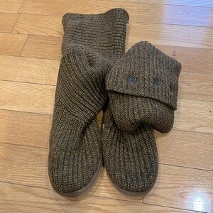 Womens brown tweed super comfy knit UGG boots SZ 9. Can be worn two ways